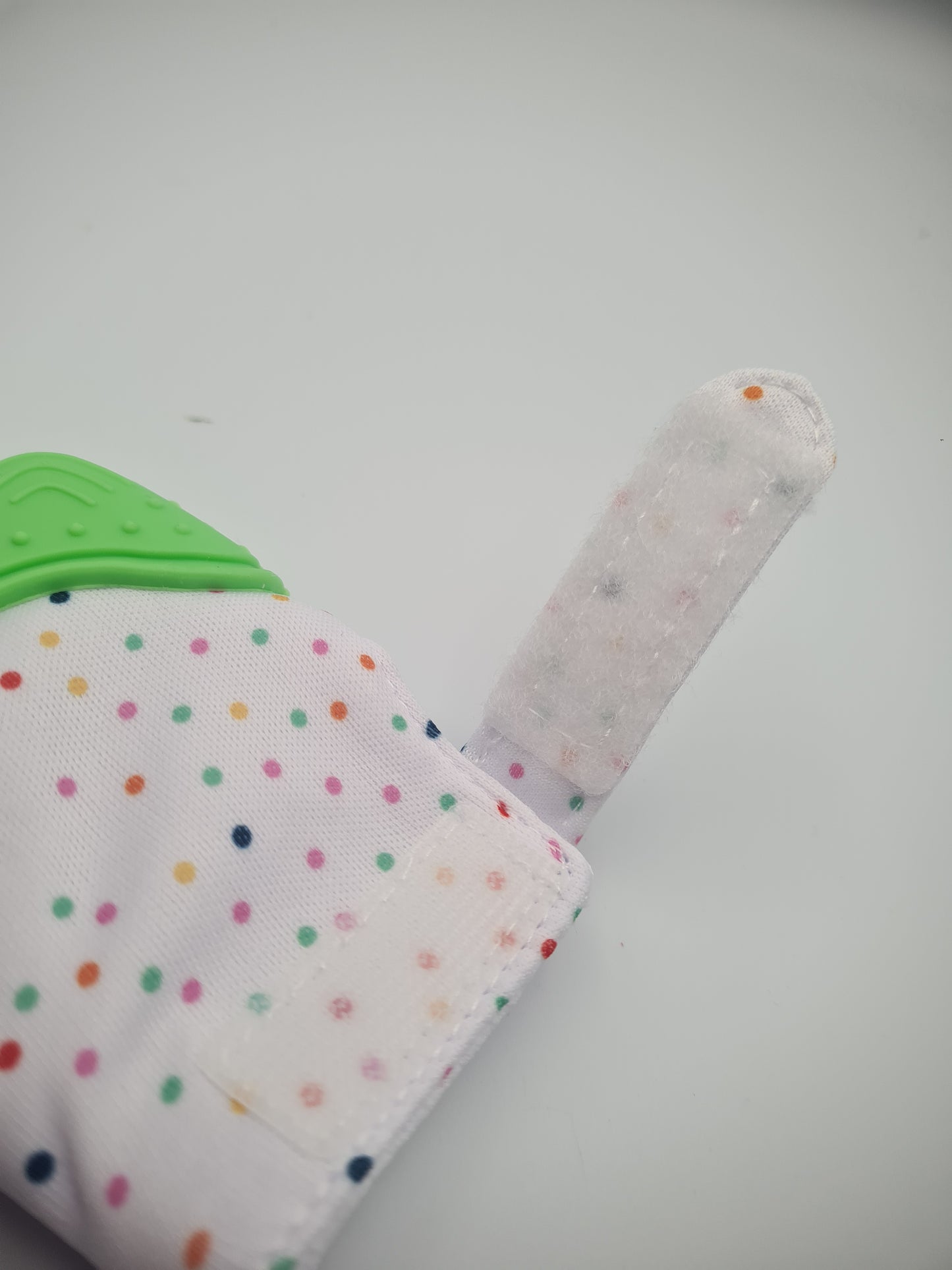 Silicone Baby Teething Mitten – Green Self-Soothing Teether Glove
