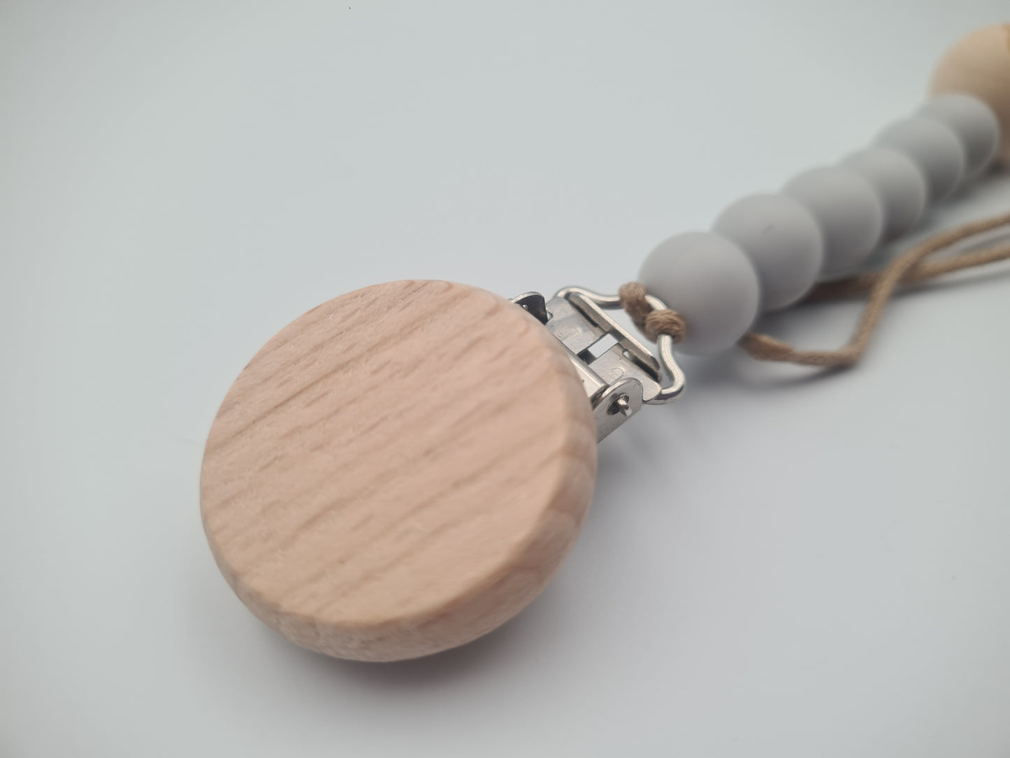 Silicone & Wooden Dummy Clip – BPA-Free Pacifier Holder Cloud Grey