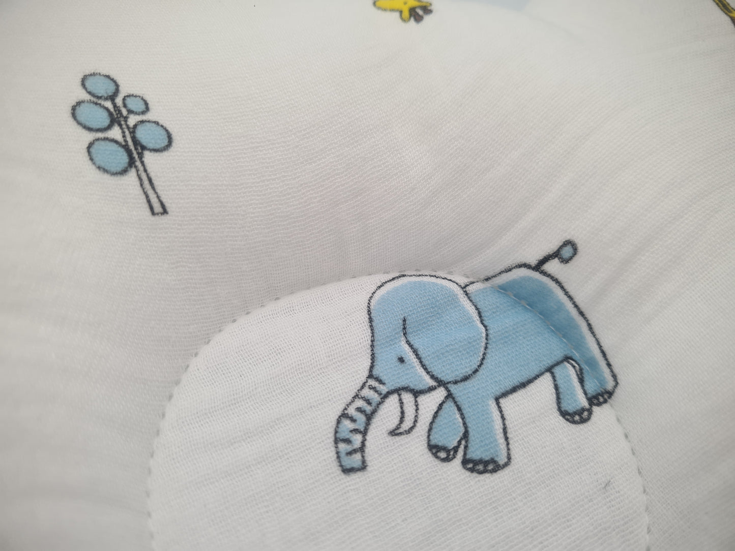 Hush Finds Baby Anti-Flat Head Pillow – Safari Print