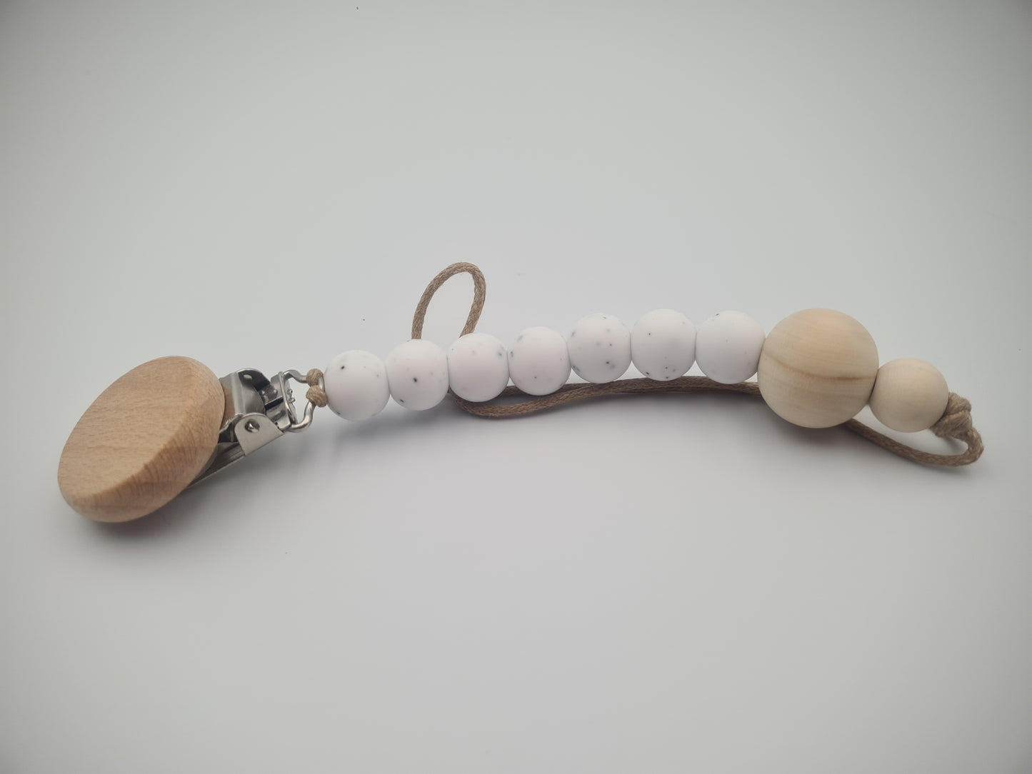 Silicone & Wooden Dummy Clip – BPA-Free Pacifier Holder Speckled Ivory