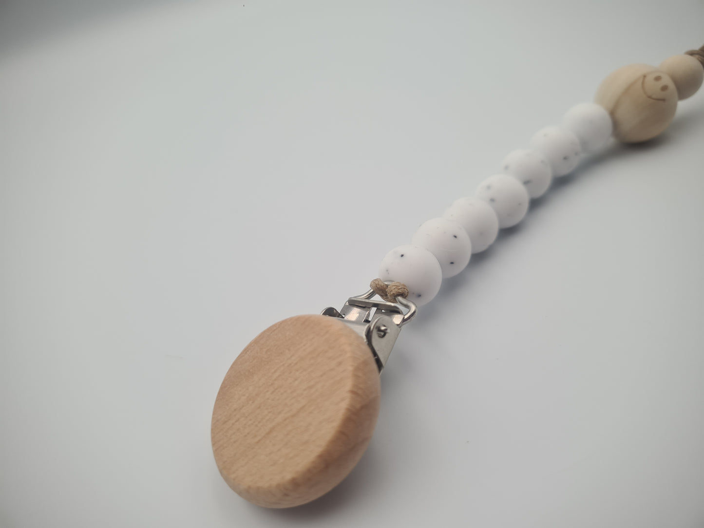 Silicone & Wooden Dummy Clip – BPA-Free Pacifier Holder Speckled Ivory