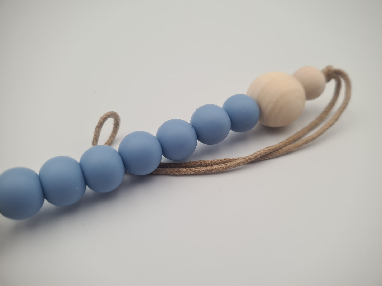 Silicone & Wooden Dummy Clip – BPA-Free Pacifier Holder Willow Sage
