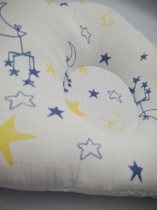 Hush Finds Baby Anti-Flat Head Pillow – Stars & Moon Print