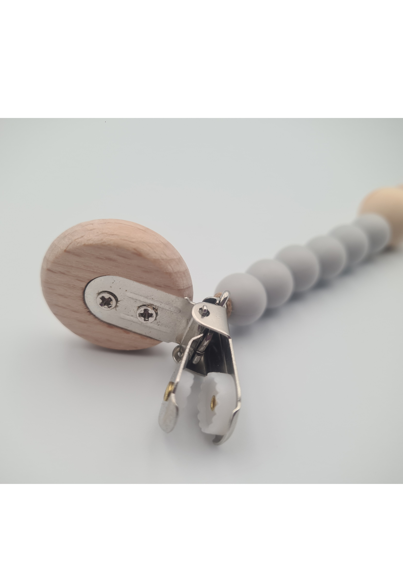 Silicone & Wooden Dummy Clip – BPA-Free Pacifier Holder Cloud Grey